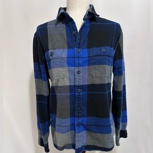 Express Men’s Plaid Flannel Shirt. Size: M